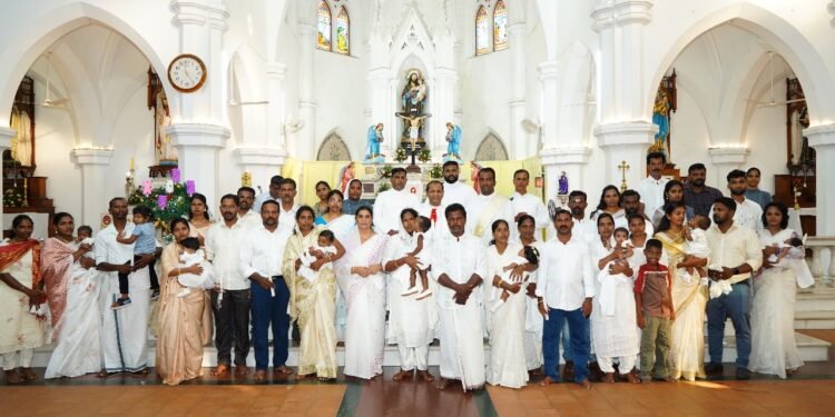 പ്രോ-ലൈഫ് കുടുംബങ്ങളിലെ കുഞ്ഞുങ്ങളുടെ മാമോദീസ ക്രിസ്തുദാസ് പിതാവിന്റെ കാർമികത്വത്തിൽ നടന്നു.