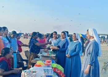 പള്ളം ഇടവകയിൽ എസ് എച്ച് ജി അംഗങ്ങളുടെ മാസചന്ത ഒരുക്കി സാമൂഹ്യ ശുശ്രൂഷ