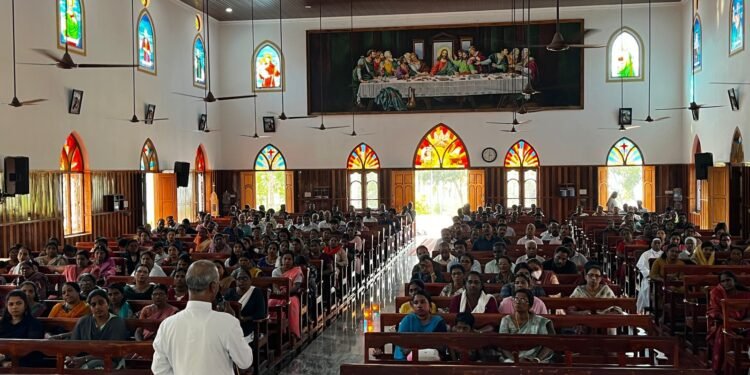 കഴക്കൂട്ടം ഫൊറോനയിൽ വിവിധ ശുശ്രൂഷ സമിതികൾക്കായി പരിശീലന ക്ലാസ് നടന്നു