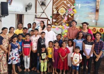 കുന്നുംപുറം ഇടവകയിൽ വചനമരം ഒരുക്കി ജൂബിലി വർഷാചരണത്തിന്‌ തുടക്കം കുറിച്ചു