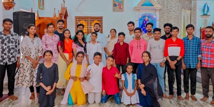 റിപ്പബ്ലിക് ദിനത്തിൽ ട്രൈകളർ ട്രിവിയ: ക്വിസ് മത്സരവുമായി കെസിവൈഎം നെല്ലിയോട് യൂണിറ്റ്