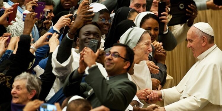 വൈദിക സമർപ്പിത ജീവിതങ്ങളിലേക്കുള്ള ദൈവവിളികൾക്കായി ഫെബ്രുവരി മാസത്തെ പാപ്പയുടെ പ്രാര്‍ത്ഥനാനിയോഗം