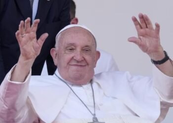 ഫ്രാൻസിസ് പാപ്പയുടെ ആരോഗ്യനിലയില്‍ പുരോഗതി; ഇറ്റാലിയന്‍ പ്രധാനമന്ത്രി പാപ്പായെ സന്ദർശിച്ചു