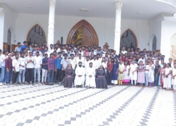 കെസിവൈഎം കോവളം ഫെറോനയുടെ നേതൃത്വത്തിൽ യുവജനങ്ങൾ പരിഹാര കുരിശിന്റെ വഴി നടത്തി