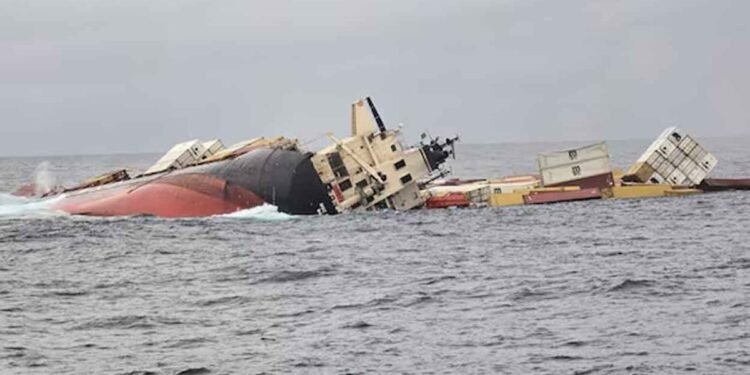 ചരക്കുകപ്പൽ കടലിൽ താഴ്ന്നത്; മത്സ്യമേഖല ആശങ്കയിൽ, സമുദ്ര പരിസ്ഥിതിക്കും മത്സ്യസമ്പത്തിനും വൻ പ്രത്യാഘാതം