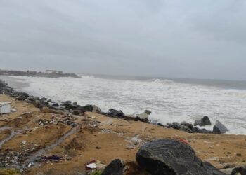 തീരത്തെ ദുരിതബാധിത പ്രദേശങ്ങൾ വിവിധ ശുശ്രൂഷ പ്രതിനിധികൾ സന്ദർശിച്ചു; നടപടികൾ കൈകൊള്ളണമെന്ന് സർക്കാരിനോടാവശ്യപ്പെട്ടു