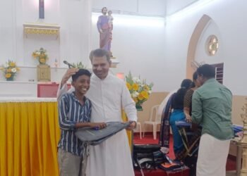 വിദ്യാർത്ഥികളുടെ പഠനനിലവാരവും സൗകര്യവും ഉയർത്തുന്നതിനായി കൊയ്ത്തൂർക്കോണം ഇടവകയിൽ പഠനോപകരണങ്ങൾ വിതരണം ചെയ്തു