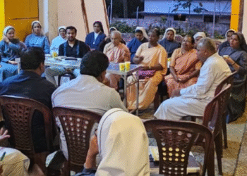 കുടുംബകേന്ദ്രീകൃത അജപാലന യജ്ഞം ‘ഹോം മിഷന്‍’ തെക്കേകൊല്ലങ്കോട് ഇടവകയില്‍ പൂർത്തിയായി