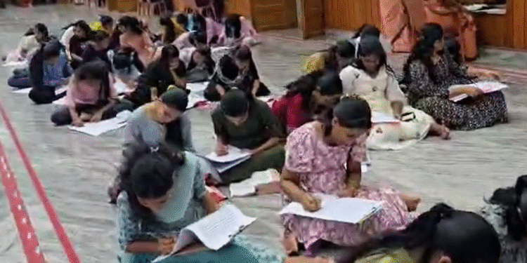 ചിന്നത്തുറ ഇടവക സമ്പൂർണ്ണ ബൈബിൾ എഴുതി വിശുദ്ധ യുദാ തദ്ദേവൂസിന്റെ തിരുനാൾ ദിനമാഘോഷിച്ചു