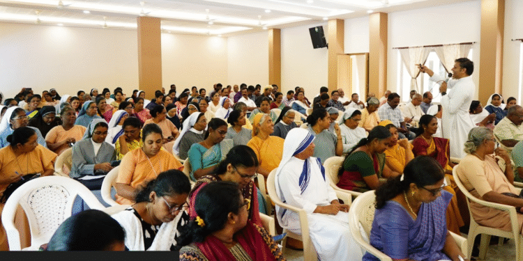 ബിസിസി സമിതി അതിരൂപതാതല നേതൃപരിശീലനം സംഘടിപ്പിച്ചു