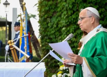 സുവിശേഷത്തിന് വേണ്ടി ജ്വലിക്കണം, ക്രിസ്തുവിന്റെ സാക്ഷികളായിരിക്കുക എന്നതാണ് നമ്മുടെ കടമ: ലെയോ പാപ്പ