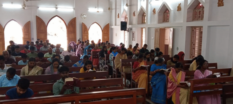 സമ്പൂർണ്ണ ബൈബിൾ പാരായണം നടത്തി വട്ടിയൂർക്കാവ് ലിറ്റിൽ ഫ്ലവർ ഇടവക