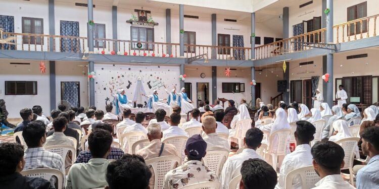 പുതുക്കുറിച്ചി ഫൊറോനയിൽ വൈദിക സന്യസ്ത കൂടിവരവും ക്രിസ്തുമസ് ആഘോഷവും നടന്നു