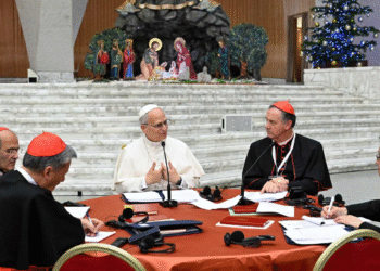 സുവിശേഷവത്ക്കരണത്തിന് മുഖ്യപ്രാധാന്യം; ലെയോ പാപ്പയുടെ അധ്യക്ഷതയില്‍ ചേര്‍ന്ന പ്രഥമ കൺസിസ്റ്ററിയ്ക്കു സമാപനം