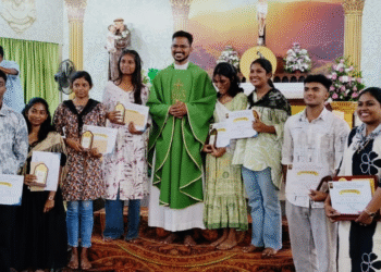 വലിയതുറ ഇടവക വിദ്യാഭ്യാസ ശുശ്രൂഷ സമിതി ഉന്നത വിജയം നേടിയവരെ ആദരിച്ചു