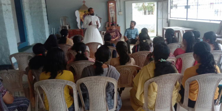 പരുത്തിയൂർ ഇടവക വിദ്യാഭ്യാസ ശുശ്രൂഷ സമിതി SSLC വിദ്യാർഥികളുടെയും രക്ഷിതാക്കളുടെയും കൂടിവരവ് നടത്തി