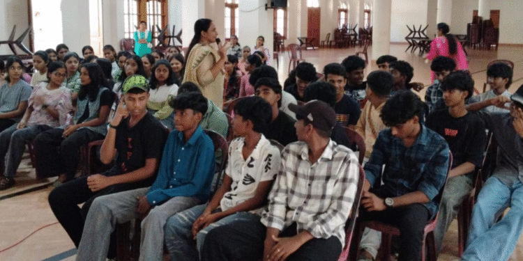 ഹൗ ടു ഫേസ് എക്സാം; വേളി ഇടവകയിൽ വിദ്യാഭ്യാസ ശുശ്രൂഷ സമിതി പരീക്ഷ മുന്നൊരുക്ക ക്ലാസ്സ് നടത്തി