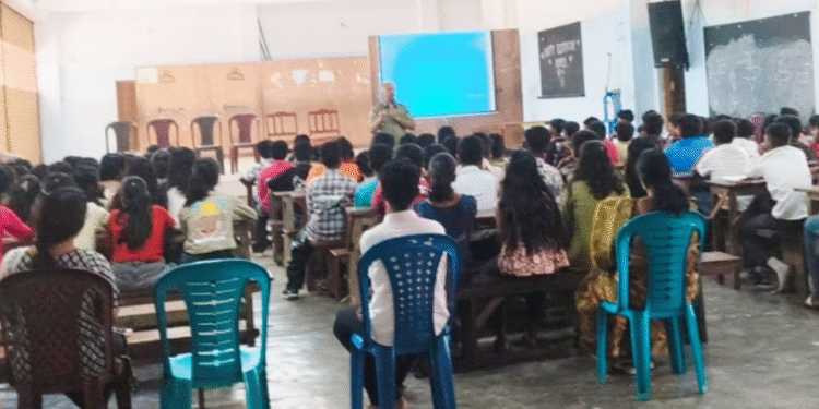 വിഴിഞ്ഞം ഇടവക വിദ്യാഭ്യാസ ശുശ്രൂഷ ‘സുഹൃത്ത് ബന്ധങ്ങളും മാനസിക ആരോഗ്യവും’ എന്ന വിഷയത്തിൽ സെമിനാർ നടത്തി