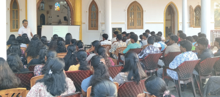 കണ്ണാന്തുറ ഇടവക വിദ്യാഭ്യാസ ശുശ്രൂഷ സമിതി പരീക്ഷ മുന്നൊരുക്ക ക്ലാസ് നടത്തി