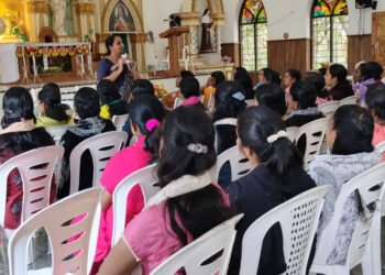 പെരിങ്ങമല ഇടവക വിദ്യാഭ്യാസ ശുശ്രൂഷ സമിതി ഗുഡ് പാരന്റിംഗ് ക്ലാസ്സ് നടത്തി
