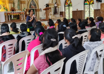 പെരിങ്ങമല ഇടവക വിദ്യാഭ്യാസ ശുശ്രൂഷ സമിതി ഗുഡ് പാരന്റിംഗ് ക്ലാസ്സ്‌ നടത്തി