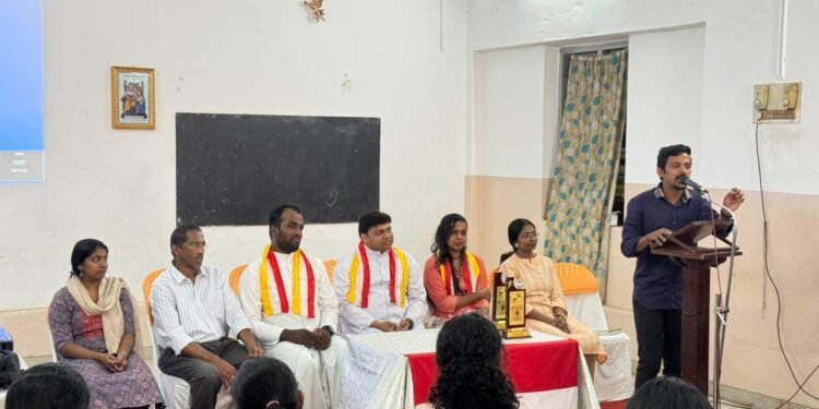 സമകാലിക മാധ്യമങ്ങൾ; പേട്ട ഇടവക കെ.സി.വൈ.എം. ബോധവൽക്കരണ ക്ലാസ് സംഘടിപ്പിച്ചു