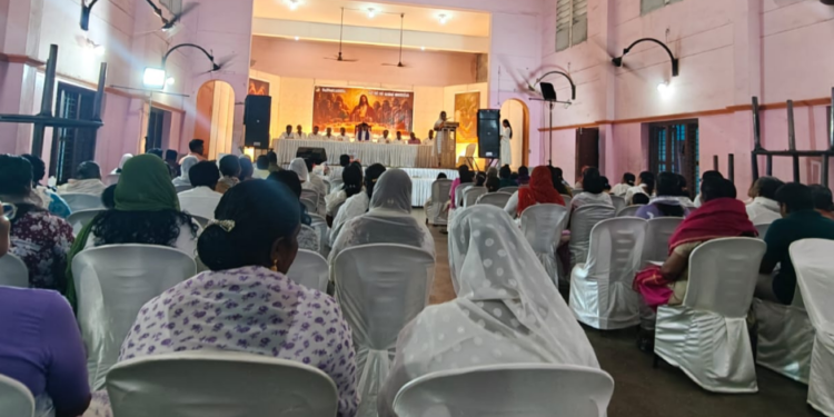 മാമ്പള്ളി ഇടവകയിൽ പെസഹാചരണം ബി.സി.സി വാർഡ് തലത്തിൽ  സംഘടിപ്പിച്ചു