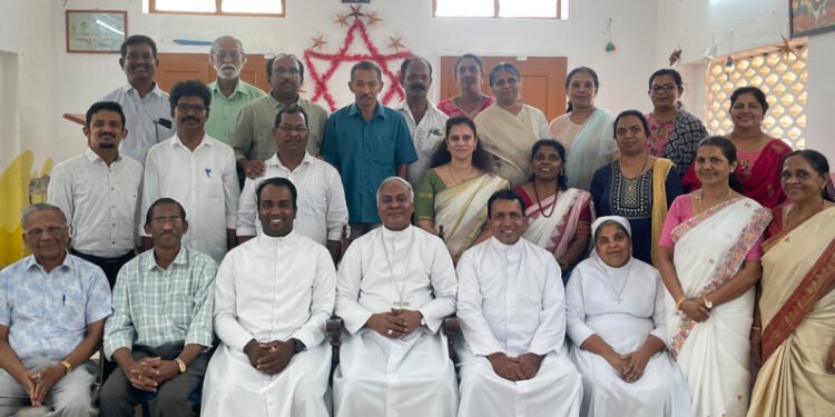 പേട്ട സെന്റ് ആൻസ് ഇടവകയിൽ തോമസ് ജെ. നെറ്റോ മെത്രാപ്പോലീത്ത ഇടയ സന്ദർശനം നടത്തി