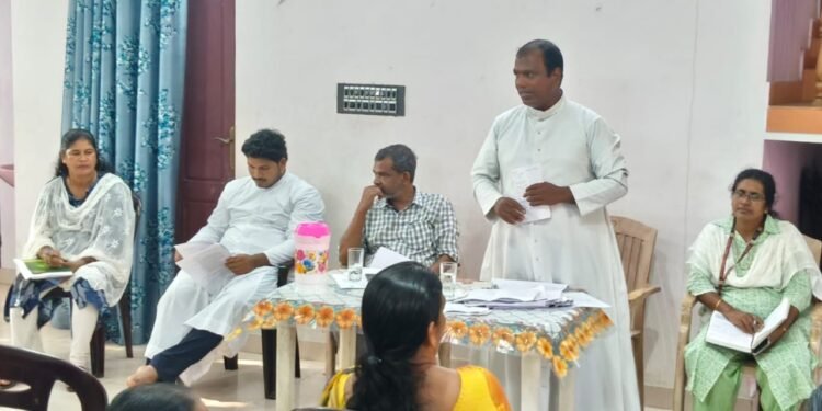സാമൂഹ്യ ശുശ്രൂഷ തൂത്തൂർ ഫെറോനയുടെ  ജനറൽ ബോഡി യോഗത്തിൽ വിവിധ സഹായങ്ങൾ വിതരണംചെയ്തു
