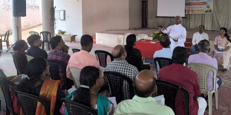 വട്ടിയൂർക്കാവ് ഫെറോന അൽമായ ശ്രൂശൂഷ സമിതി കൺവീനർമാരുടെ കൂടിവരവും നേതൃത്വ പരിശീലന ക്ലാസും സംഘടിപ്പിച്ചു