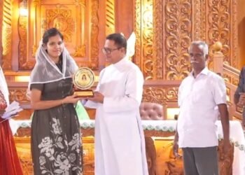 വെട്ടുകാട് ഇടവകയിൽ ഉന്നതവിജയം കൈവരിച്ച വിദ്യാർഥികളെ ആദരിച്ചു