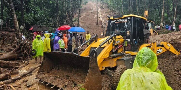 വെള്ളപ്പൊക്കവും ഉരുള്പ്പൊട്ടലും ശാസ്ത്രീയ പഠനം വേണം; പുഴകളുടെയും ഡാമുകളുടെയും ആഴം വര്ധിപ്പിക്കണം: കെസിബിസി
