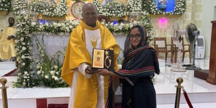കൊച്ചു തോപ്പ് ഇടവകയിൽ വിദ്യാഭ്യാസ മെറിറ്റ് അവാർഡുകൾ വിതരണം ചെയ്തു