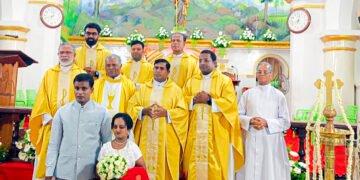 നയിക്കുന്നത് വിശ്വാസ വെളിച്ചം; കാഴ്ചപരിമിതികളെ തോല്‍പിച്ച് അനീഷും മേരി അല്‍ഫോണ്‍സയും പുതുജീവിതത്തിലേക്ക്, കുടുംബശുശ്രൂഷയ്ക്ക് അഭിമാനം